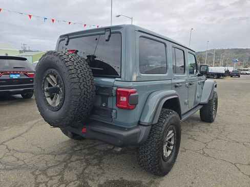 Used 2024 Jeep Wrangler Unlimited Rubicon 392 image 5