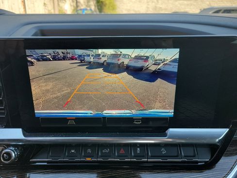 Used 2024 GMC Sierra 1500 Elevation w/ X31 Off-Road Package image 15