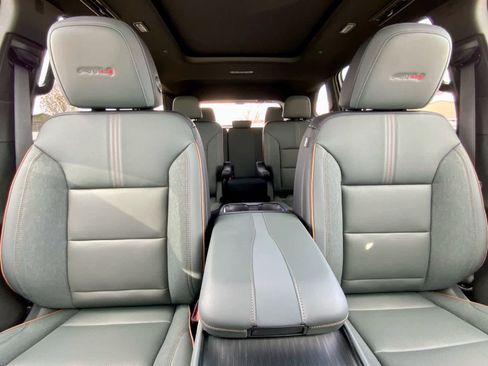 New 2026 GMC Acadia AT4 w/ LPO, Floor Liner Package AWD/4WD image 31