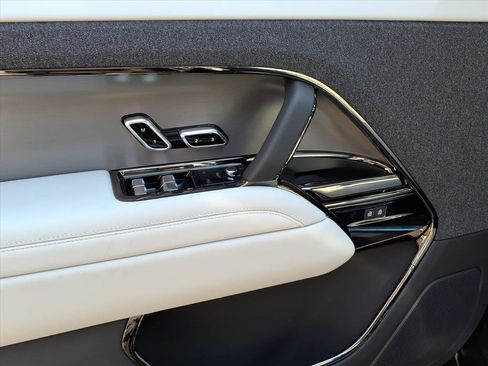 New 2026 Land Rover Range Rover Sport SE AWD/4WD image 10
