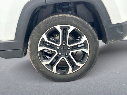Used 2022 Jeep Compass Limited AWD/4WD image 11