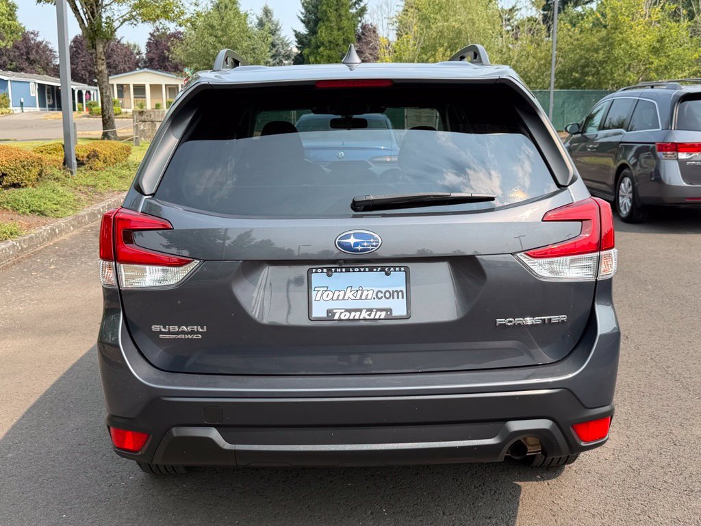 Used 2022 Subaru Forester Premium AWD/4WD image 6