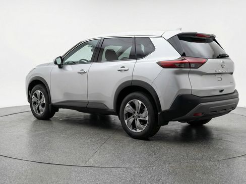 Used 2025 Nissan Rogue SV FWD image 6