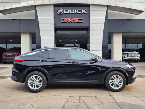 New 2026 Buick Envista Preferred w/ Convenience I Package image 3