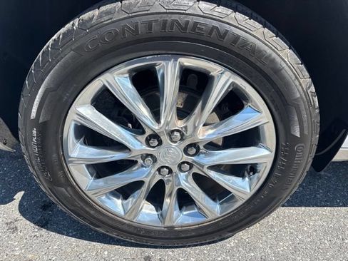 Used 2018 Buick Enclave Premium w/ Experience Buick Package AWD/4WD image 29