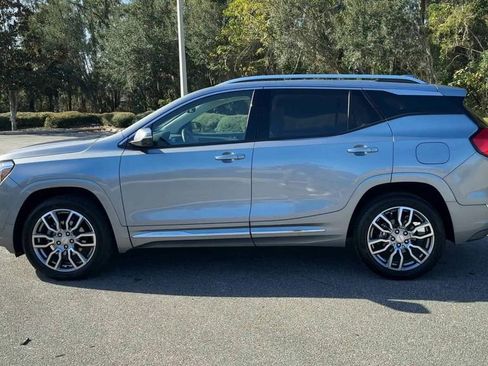 Used 2024 GMC Terrain Denali w/ Denali Premium Package image 5