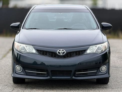 Used 2013 Toyota Camry SE FWD image 5