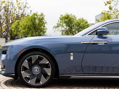 Used 2025 Rolls-Royce Spectre w/ Leather Finishing Pack AWD/4WD image 28
