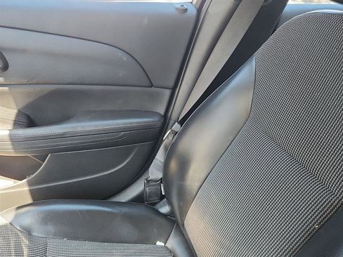 Used 2014 Chevrolet Malibu LT w/ Power Convenience Package FWD image 16