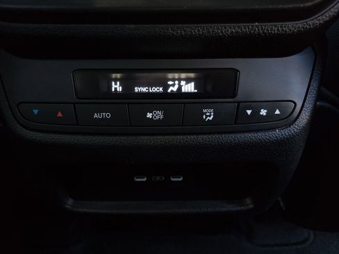 Used 2024 Honda Pilot EX-L image 21