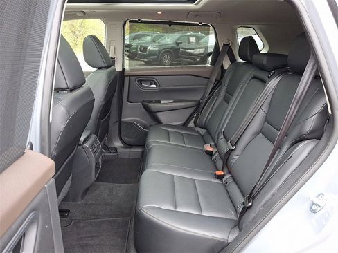 Used 2022 Nissan Rogue SL w/ SL Premium Package image 10