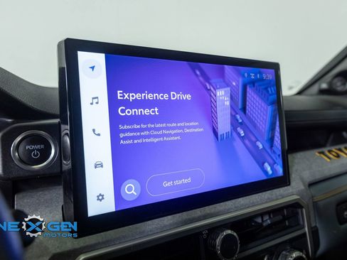 Used 2025 Toyota 4Runner Trailhunter image 18