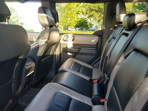 Used 2024 Ford Bronco Wildtrak AWD/4WD image 9