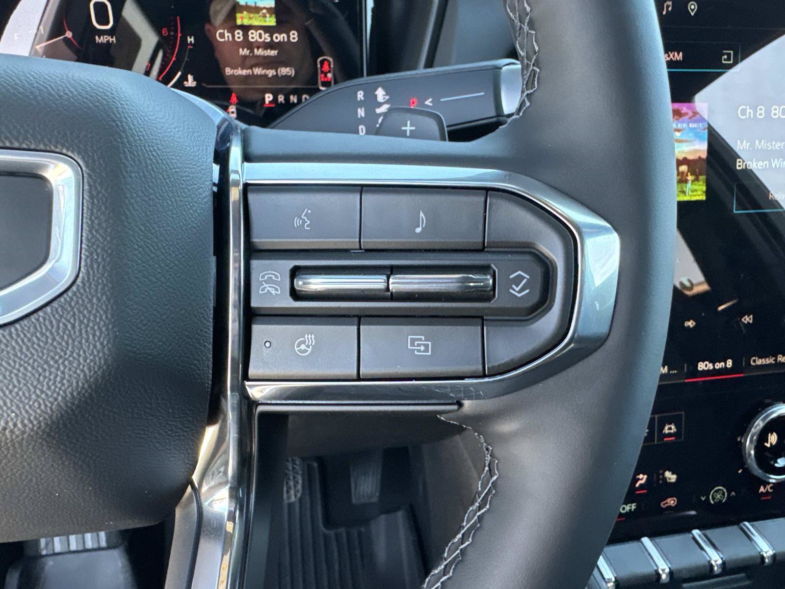 New 2027 GMC Terrain Elevation w/ LPO, Floor Liner Package FWD image 31