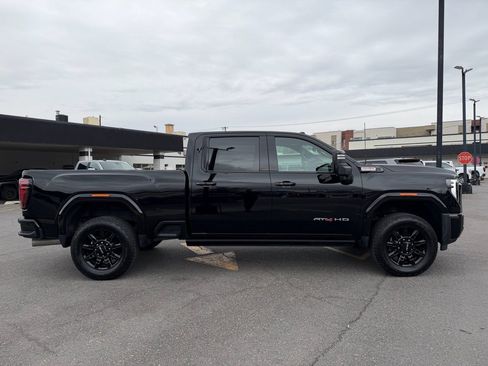 Used 2024 GMC Sierra 3500 AT4 w/ AT4 Premium Plus Package image 2