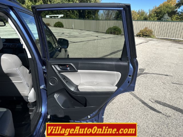 Used 2016 Subaru Forester 2.5i Touring w/ Popular Package #2 AWD/4WD image 34