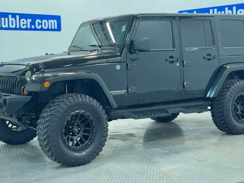 Used 2008 Jeep Wrangler Unlimited Sahara w/ Dual Top Group image 9