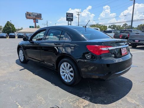 Used 2013 Chrysler 200 Touring w/ Cold Weather Group FWD image 7