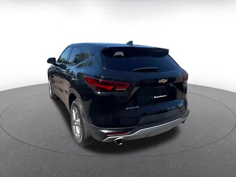 Used 2025 Chevrolet Blazer LT image 11
