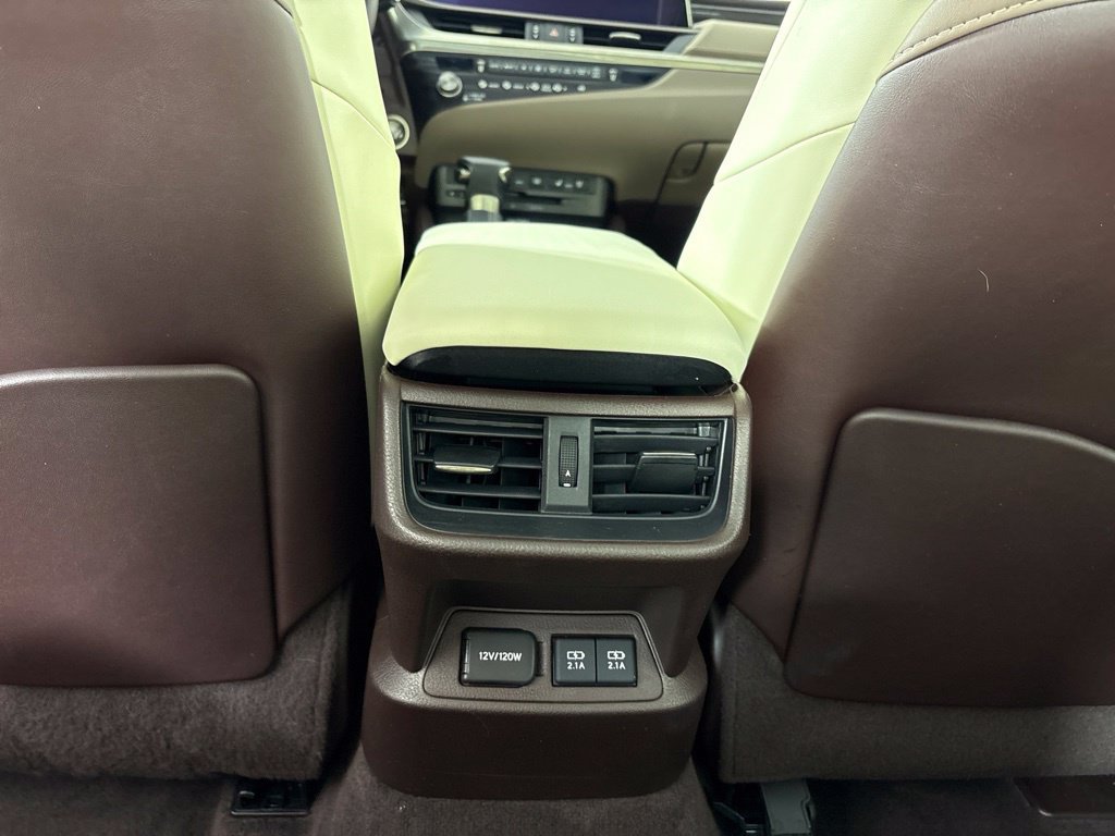 Used 2021 Lexus ES 350 Ultra Luxury w/ Accessory Package 2 FWD image 25