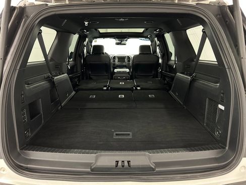 Used 2021 Ford Expedition Max XLT image 37
