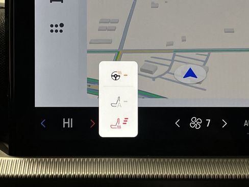 Used 2025 Ford Explorer ST-Line w/ Premium Package image 8