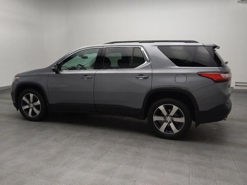 Used 2021 Chevrolet Traverse LT w/ LT Premium Package image 3