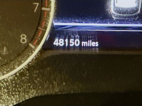 Used 2024 Nissan Pathfinder SV w/ SV Premium Package image 19