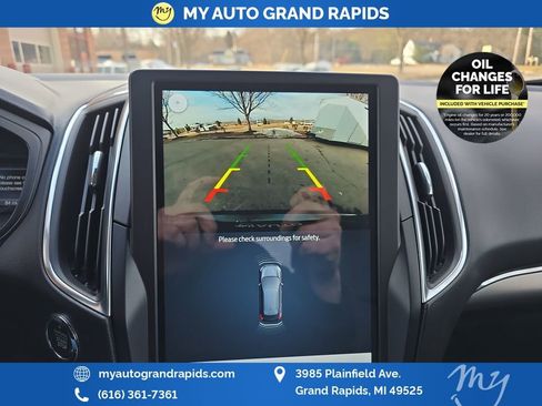 Used 2022 Ford Edge Titanium image 21