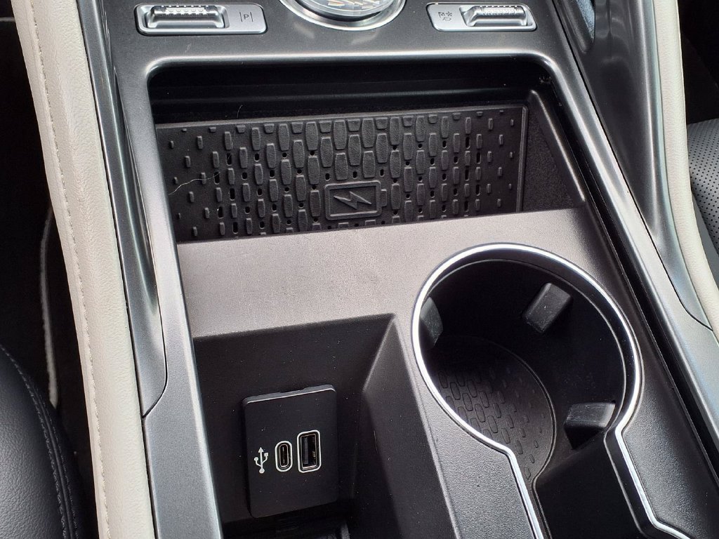 Used 2024 Lincoln Nautilus Premier AWD/4WD image 29