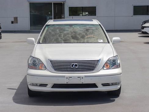 Used 2005 Lexus LS 430 RWD image 2
