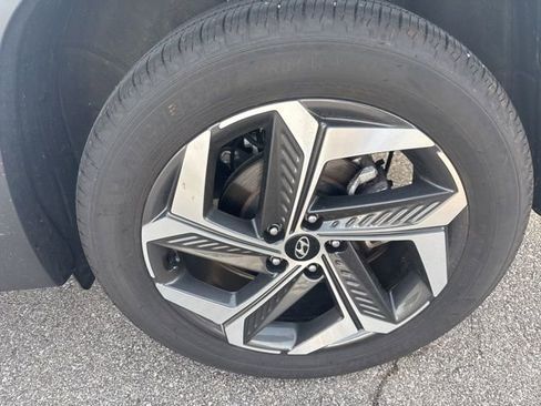 Used 2024 Hyundai Tucson Limited AWD/4WD image 5