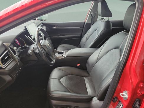 Used 2022 Toyota Camry XSE image 23