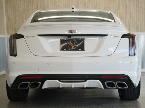 Used 2024 Cadillac CT5 V w/ Super Cruise 2 Package RWD image 9