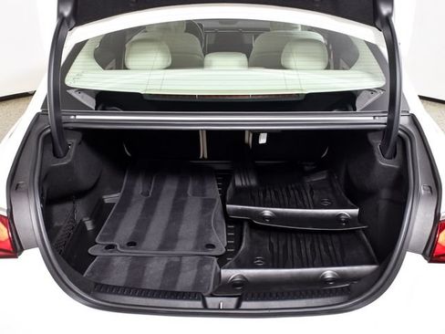 Certified 2025 Mercedes-Benz E 350 Sedan image 40