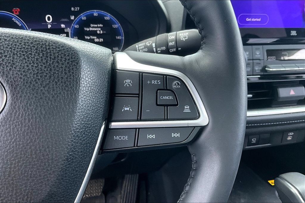 Used 2024 Toyota Grand Highlander AWD Hybrid image 11