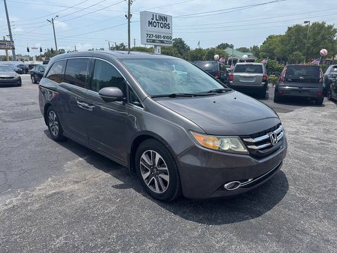 Used 2014 Honda Odyssey Touring image 2
