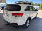 Used 2016 Kia Sorento LX image 3