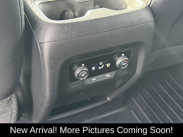 Certified 2026 Chevrolet Traverse LT AWD/4WD image 21