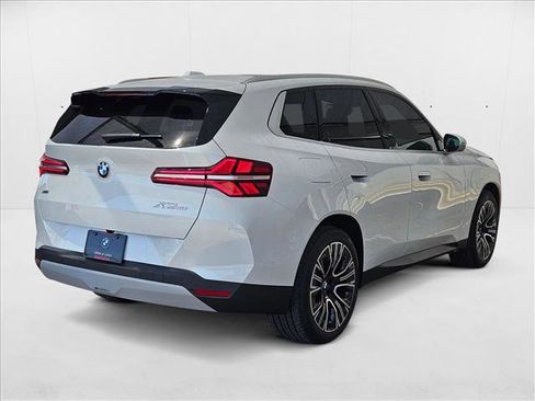 Used 2025 BMW X3 xDrive30i w/ Premium Package image 2
