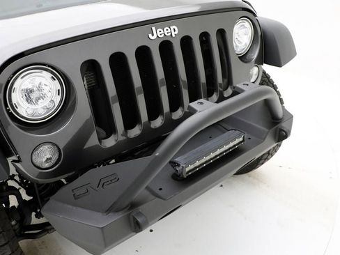 Used 2017 Jeep Wrangler Unlimited Rubicon w/ Dual Top Group AWD/4WD image 13