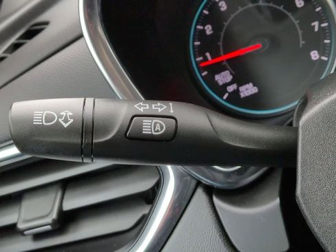 Used 2022 Chevrolet Equinox LT image 29