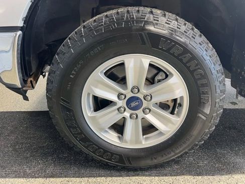 Used 2018 Ford F150 XLT image 16