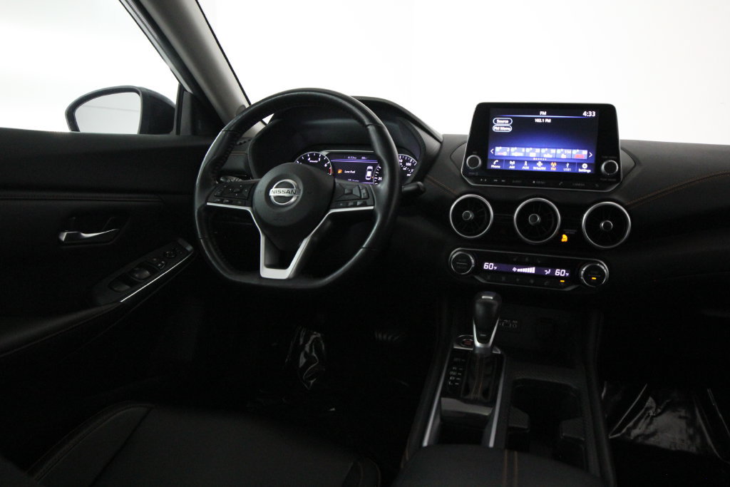 Used 2022 Nissan Sentra SR w/ SR Premium Package FWD image 10
