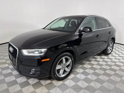 Used 2015 Audi Q3 2.0T Premium Plus w/ Driver Assistance Package FWD image 9