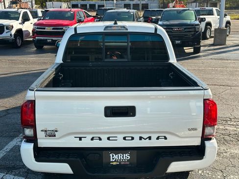 Used 2022 Toyota Tacoma SR image 6