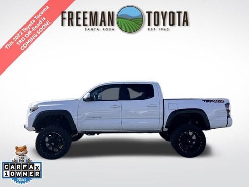 Used 2022 Toyota Tacoma SR image 1