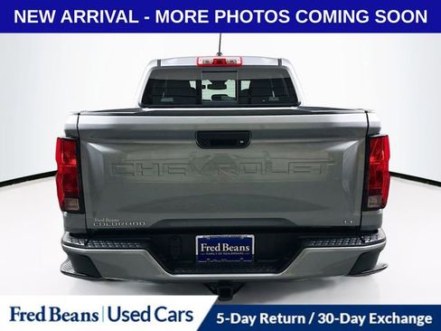 Used 2023 Chevrolet Colorado LT w/ LT Convenience Package II AWD/4WD image 8