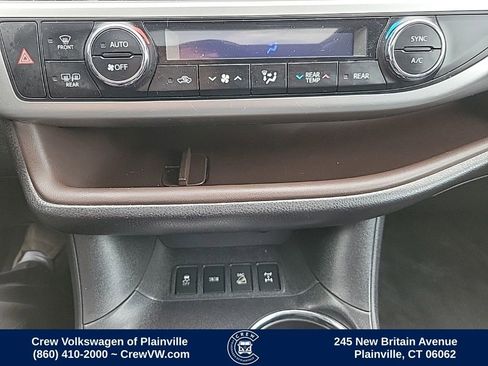 Used 2016 Toyota Highlander XLE AWD/4WD image 8