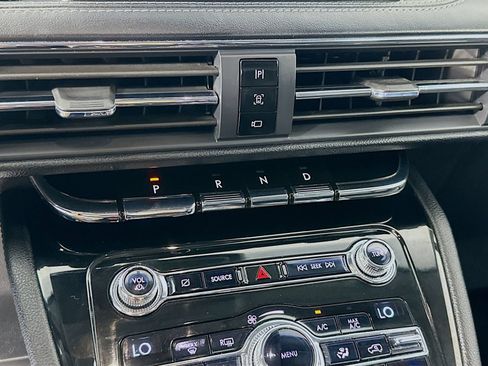 Used 2020 Lincoln Corsair AWD image 17